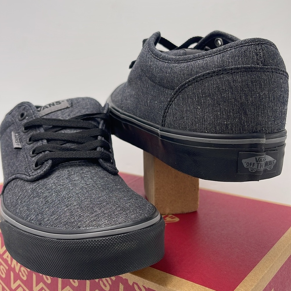 Vans WMNS Low-Top Sneakers Canvas Upper Atwood
(Varsity Textile) Black/Pewter - Picture 9 of 16